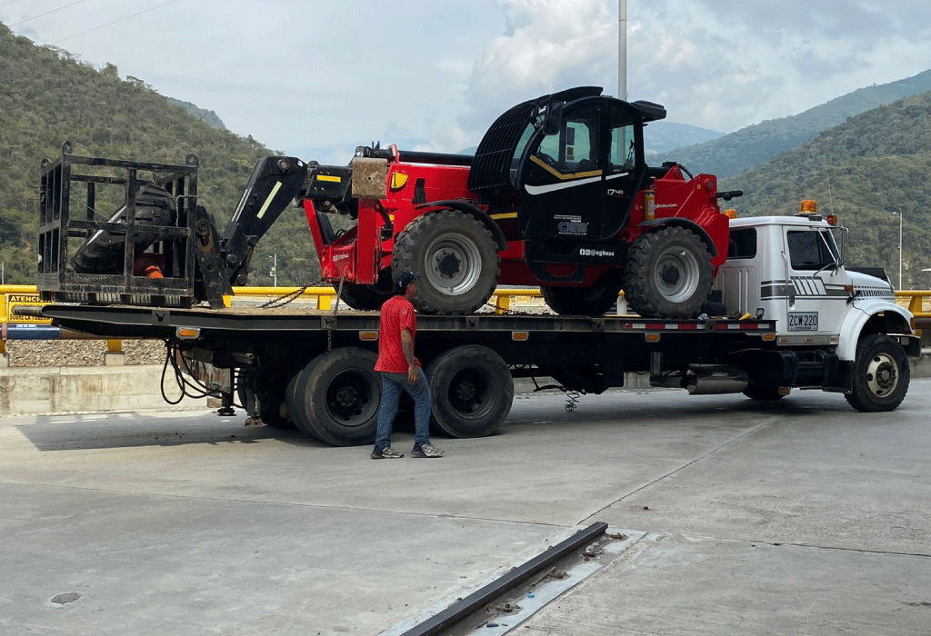 servicio-alquiler-manipulador-telescopico-medellin-colombia